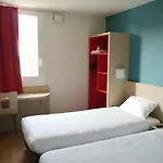 Kyriad Direct Mont De Marsan - St Avit Hotel Saint-Avit (Landes)