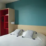 ホテル Kyriad Direct Mont De Marsan - St Avit Saint-Avit