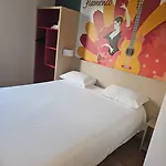 Kyriad Direct Mont De Marsan - St Avit ホテル