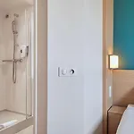 ホテル Kyriad Direct Mont De Marsan - St Avit Saint-Avit