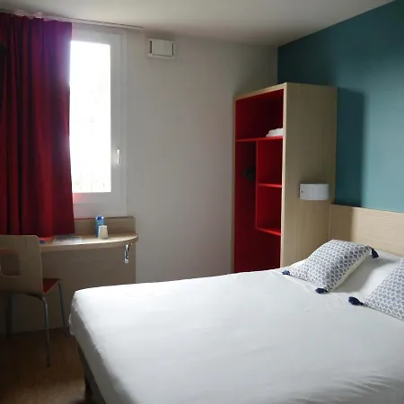 Kyriad Direct Mont De Marsan - St Avit