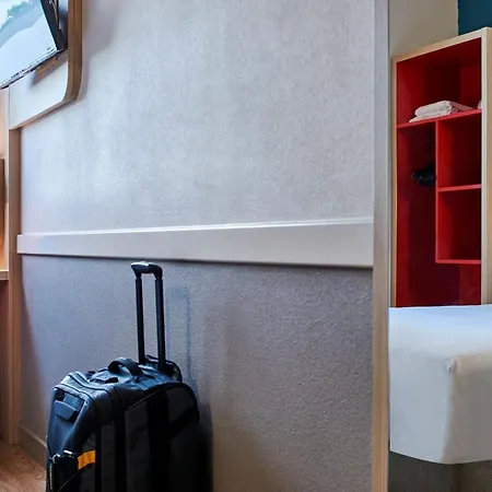 Kyriad Direct Mont De Marsan - St Avit