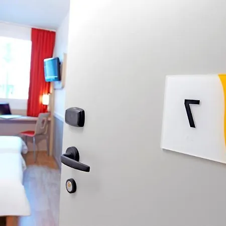 فندق Kyriad Direct Mont De Marsan - St Avit Saint-Avit (Landes)
