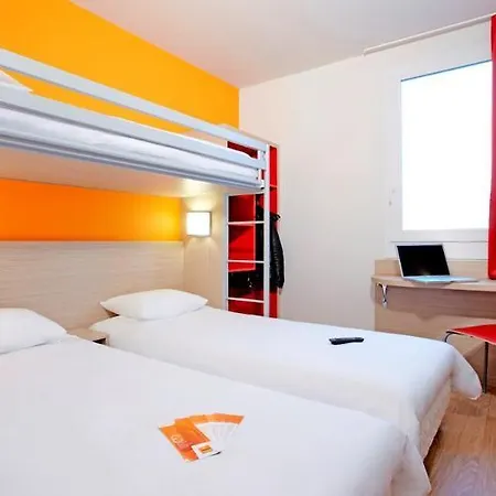 酒店 Kyriad Direct Mont De Marsan - St Avit