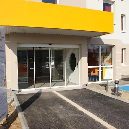 Kyriad Direct Mont De Marsan - St Avit Saint-Avit (Landes)