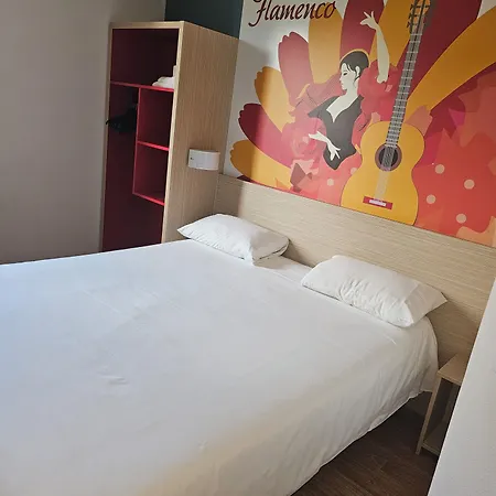 Kyriad Direct Mont De Marsan - St Avit Szálloda
