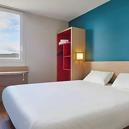 Kyriad Direct Mont De Marsan - St Avit