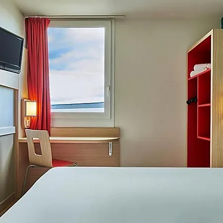 Kyriad Direct Mont De Marsan - St Avit 2* Saint-Avit (Landes)