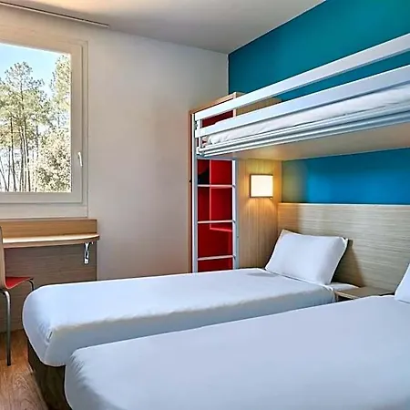 Hotel Kyriad Direct Mont De Marsan - St Avit Saint-Avit (Landes)