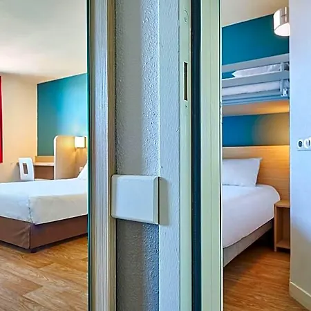 Kyriad Direct Mont De Marsan - St Avit 2*