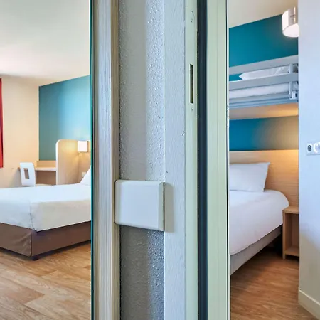 Kyriad Direct Mont De Marsan - St Avit 2* Saint-Avit (Landes)