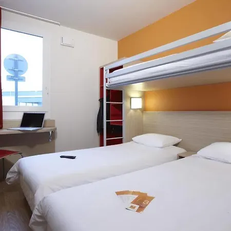 Kyriad Direct Mont De Marsan - St Avit