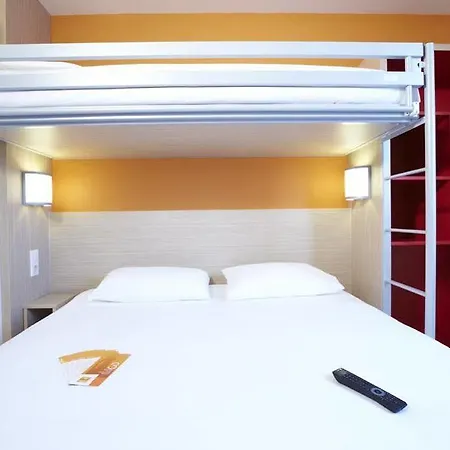Kyriad Direct Mont De Marsan - St Avit فندق