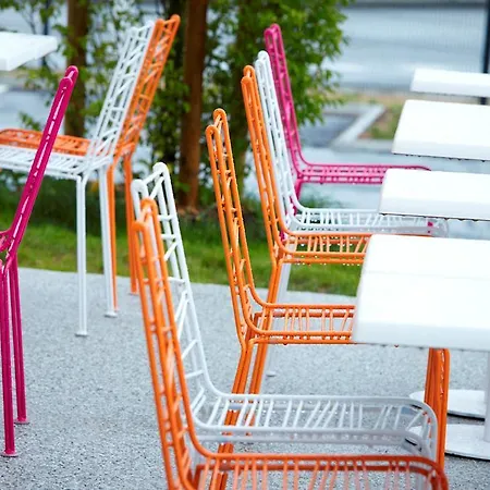 Hotel Kyriad Direct Mont De Marsan - St Avit