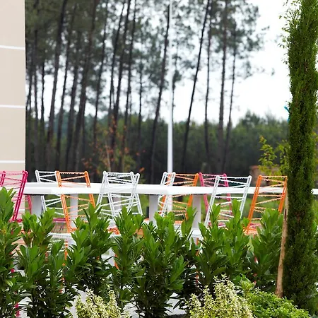 Kyriad Direct Mont De Marsan - St Avit فندق