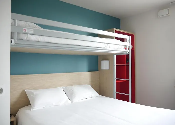 Kyriad Direct Mont De Marsan - St Avit 2*