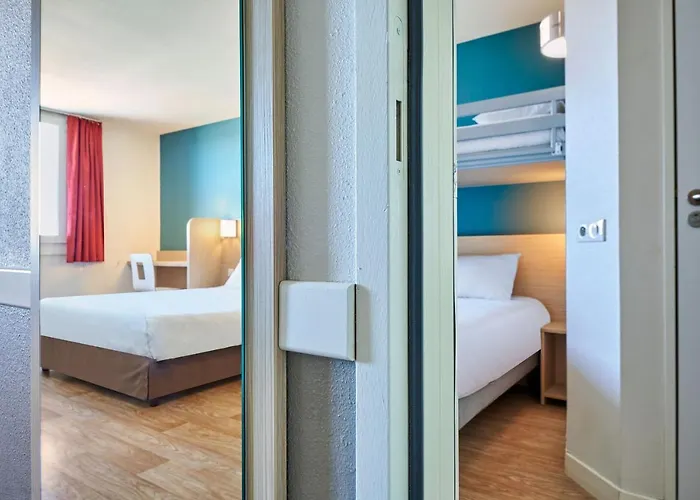 Hotel Kyriad Direct Mont De Marsan - St Avit