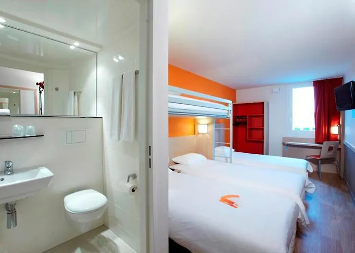 Hotel Kyriad Direct Mont De Marsan - St Avit