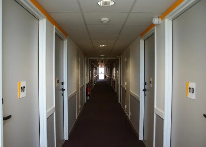 Kyriad Direct Mont De Marsan - St Avit 2*