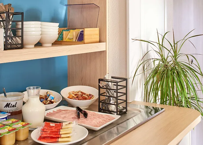 Hotel Kyriad Direct Mont De Marsan - St Avit 2*