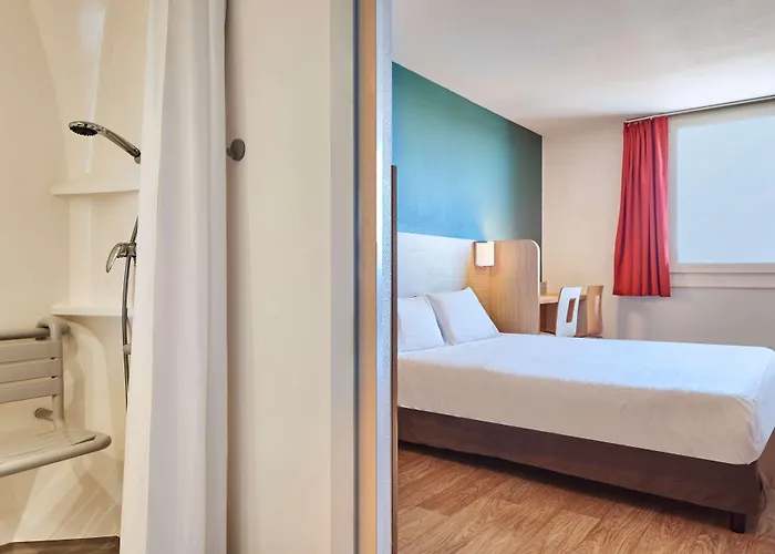 Hotel Kyriad Direct Mont De Marsan - St Avit 2*