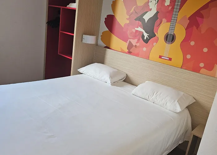 Kyriad Direct Mont De Marsan - St Avit Szálloda
