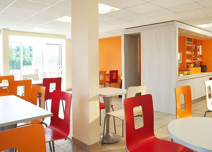 Hotel Kyriad Direct Mont De Marsan - St Avit 2*