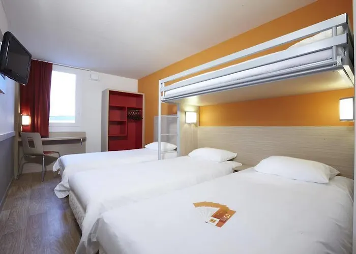 Kyriad Direct Mont De Marsan - St Avit Saint-Avit