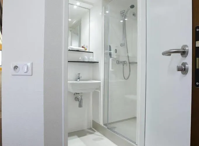 Kyriad Direct Mont De Marsan - St Avit 2* Saint-Avit (Landes)