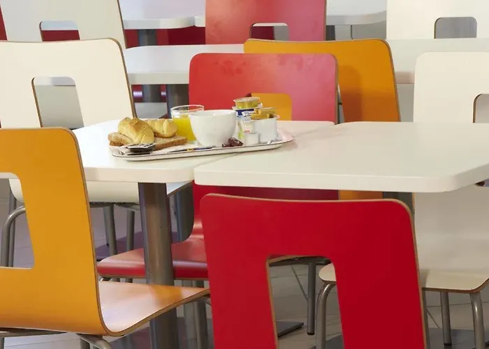 Hotel Kyriad Direct Mont De Marsan - St Avit Saint-Avit (Landes)