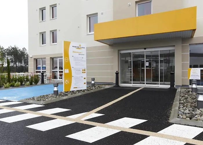 Kyriad Direct Mont De Marsan - St Avit 2*