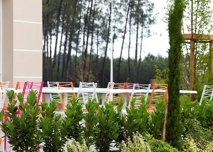 Kyriad Direct Mont De Marsan - St Avit Hotel